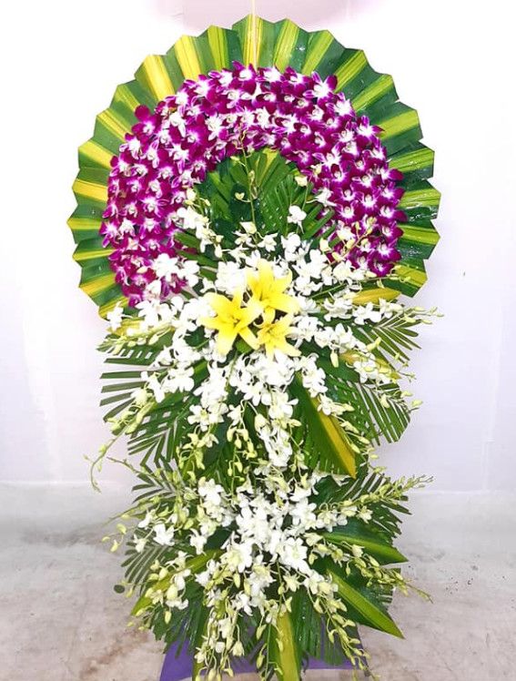 Hoa viếng đẹp tại Hà Nội