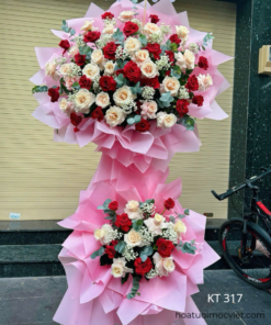 kệ hoa khai trương tại shop hoa Sài Gòn